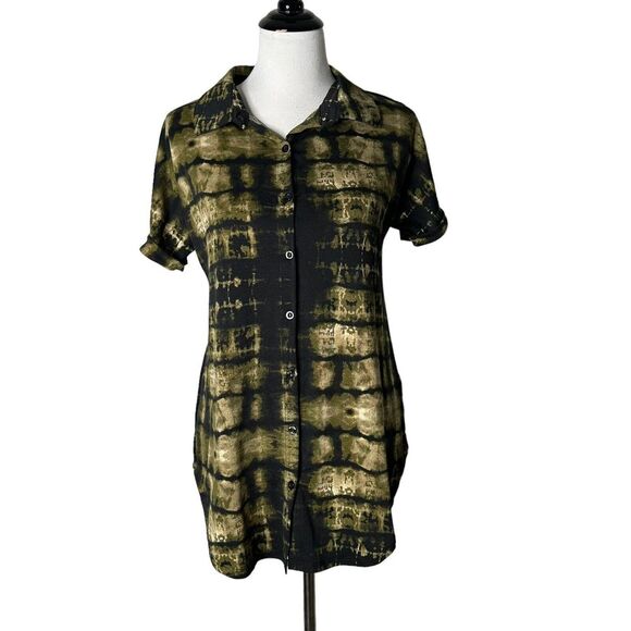 Lularoe Charlie Top Women Size‎ XS Button Up Green Black Tie Dye Grunge Goth NEW - Picture 1 of 11